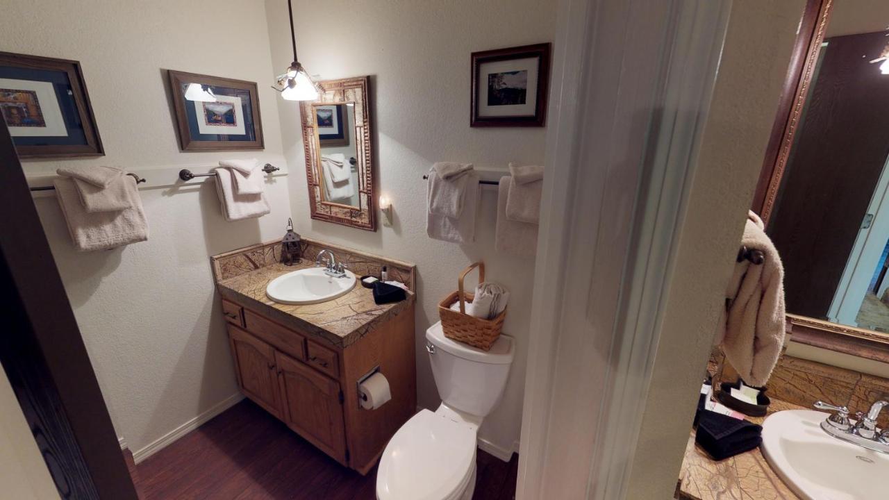 Claim Jumper 8 Townhouse With High Speed Wifi Διαμέρισμα Red River Εξωτερικό φωτογραφία